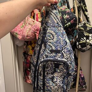 Vera Bradley- Deep Night Paisley in sling bag
